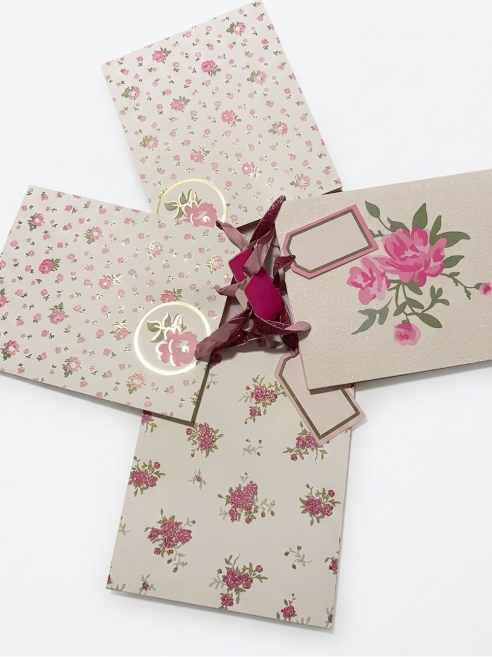 Betsey Johnson 4Pk Floral Pink Gift Bags Set